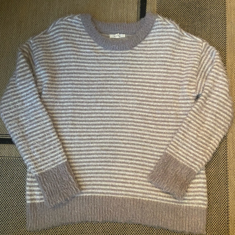 Maurice’s grey and white stripped sweater Size S